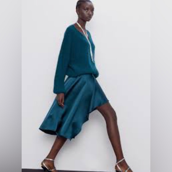 NWT Zara Duck Green Satin Effect Asymmetrical Skirt - Picture 4 of 13